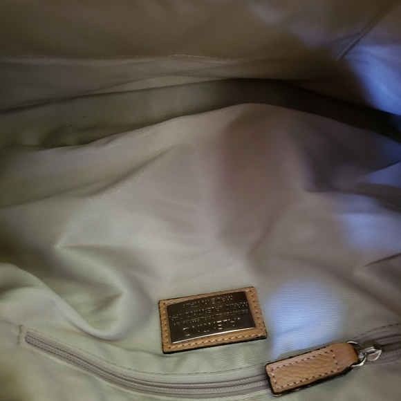 Mario Valentino Spa Designer Hand Bag - Picture 7 of 9